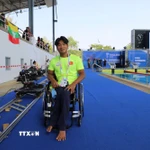 Vận động viên Đỗ Thanh Hải chuẩn bị cho nội dung thi tiếp theo sau khi giành HCB đầu tiên cho đoàn thể thao người khuyết tật Việt Nam. (Ảnh: Đỗ Sinh/TTXVN)