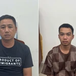 Hai đối tượng Tú và Lâm tại cơ quan Công an (từ trái qua). (Nguồn: Công an Lâm Đồng)