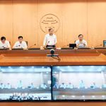 Chủ tịch UBND thành phố Hà Nội Vũ Đại Thắng chủ trì cuộc họp. (Ảnh: Trung Nguyên/TTXVN)