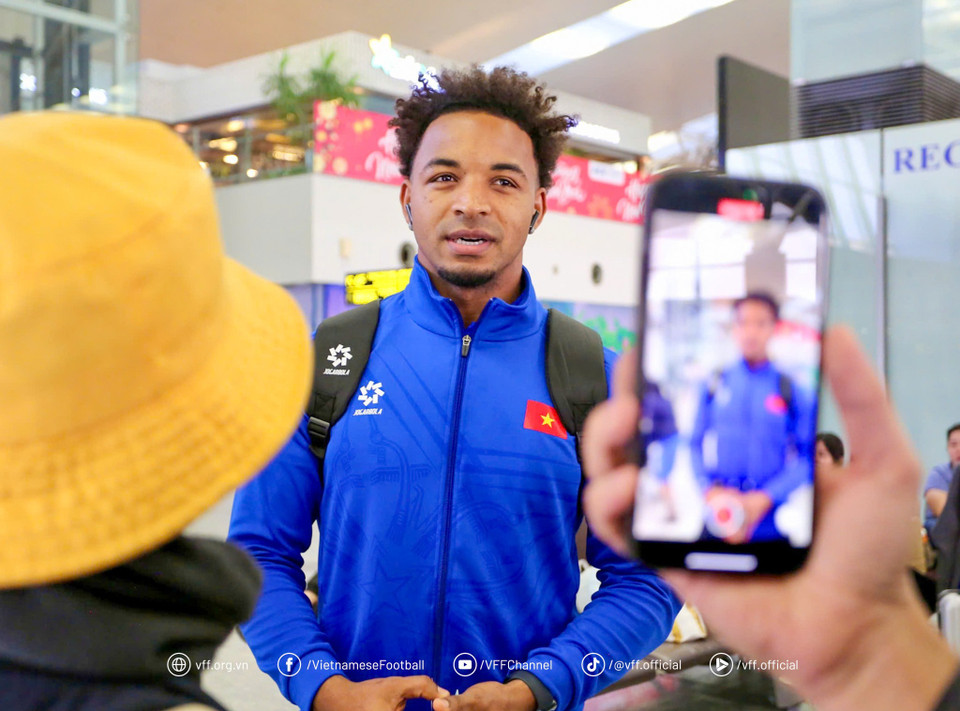 Người hâm mộ ghi lại hình ảnh của Xuân Son. (Nguồn: VFF)