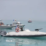 Tàu chiến của Lực lượng Vệ binh Cách mạng Hồi giáo Iran được triển khai tại Vịnh Persian, gần Bushehr, Iran. (Ảnh: THX/TTXVN)