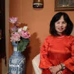 Bà Lê Thị Bích Hường trả lời phỏng vấn của phóng viên TTXVN. (Ảnh: Dương Hoa/TTXVN)