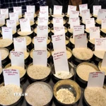 Gạo được bày bán tại cửa hàng ở Guwahati, Ấn Độ. (Ảnh: ANI/TTXVN)