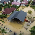 Khu vực bị ngập lụt tại tỉnh Aceh, Indonesia ngày 27/11/2025. (Nguồn: THX/TTXVN)
