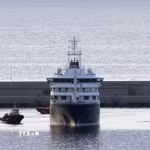 Tàu du lịch MV Hondius cập bến Tenerife, thuộc quần đảo Canary, Tây Ban Nha ngày 10/5/2026. (Ảnh: THX/TTXVN)
