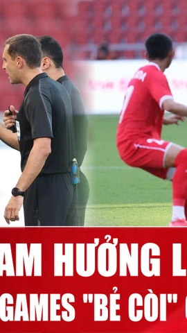 Vì sao trọng tài "bẻ còi" trong bàn thắng của U22 Việt Nam trước Lào ở SEA Games 33?