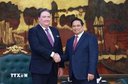 Thủ tướng Phạm Minh Chính tiếp Đại sứ Hoa Kỳ tại Việt Nam Marc Knapper chào từ biệt kết thúc nhiệm kỳ công tác. (Ảnh: Dương Giang/TTXVN)