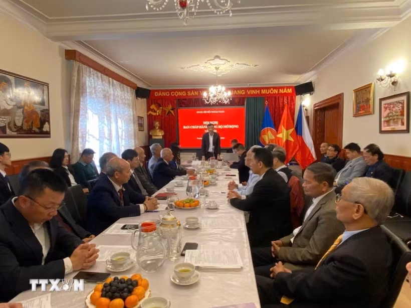 Hội nghị diễn ra tại trụ sở Đại sứ quán Việt Nam tại Cộng hòa Séc. (Ảnh: Việt Thắng/TTXVN)
