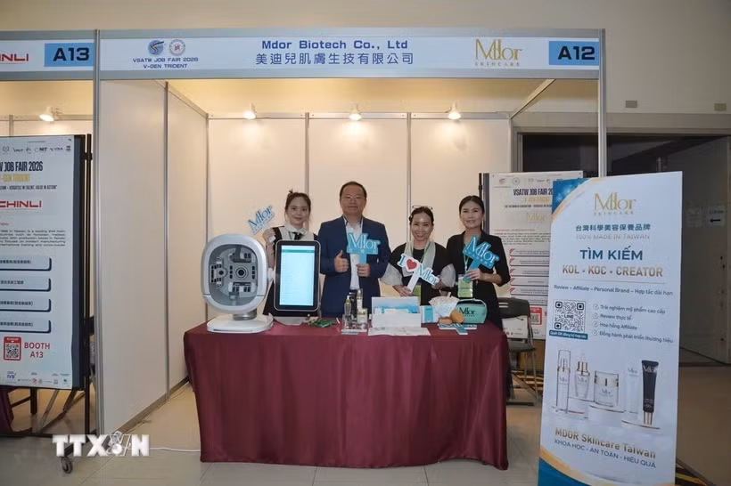 Một gian hàng tại ngày hội việc làm của sinh viên Việt Nam tại Đài Loan (Trung Quốc). (Ảnh: TTXVN phát)