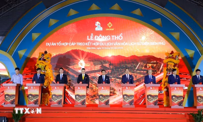 Phó Thủ tướng Nguyễn Văn Thắng phát biểu tại Lễ động thổ Dự án Tổ hợp cáp treo kết hợp Du lịch văn hóa lịch sử Điện Biên Phủ. (Ảnh: Xuân Tư/TTXVN)