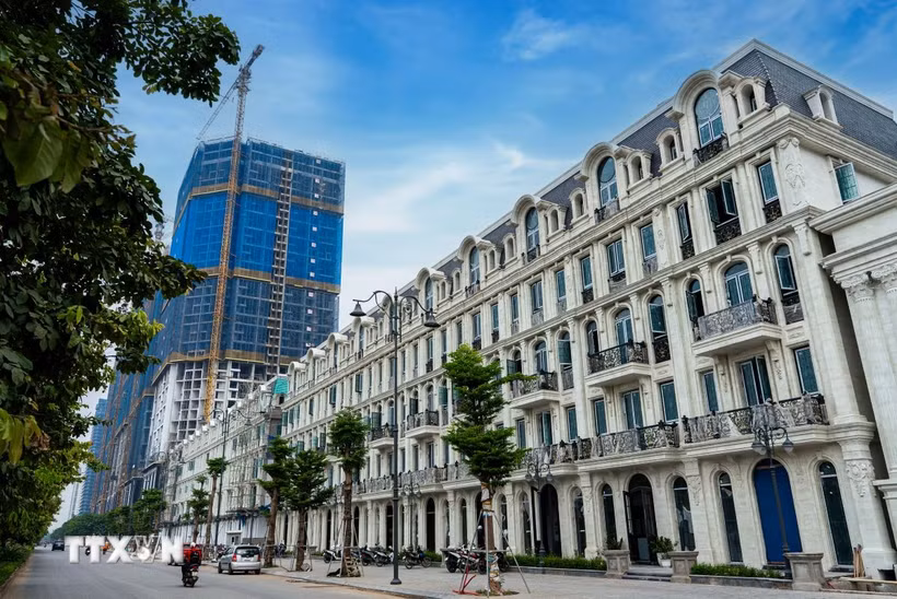 Noble Palace Tây Hồ - Một trong số dự án thấp tầng đã sẵn sàng bàn giao với sổ đỏ trao tay của Sunshine Group tại Khu đô thị Ciputra, Hà Nội.