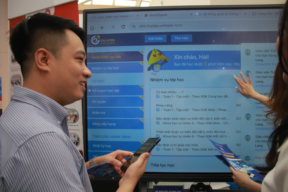 Với thiết kế trực quan, khoa học, phù hợp để phụ trợ nhà trường và gia đình học sinh. (Ảnh: PV/Vietnam+)