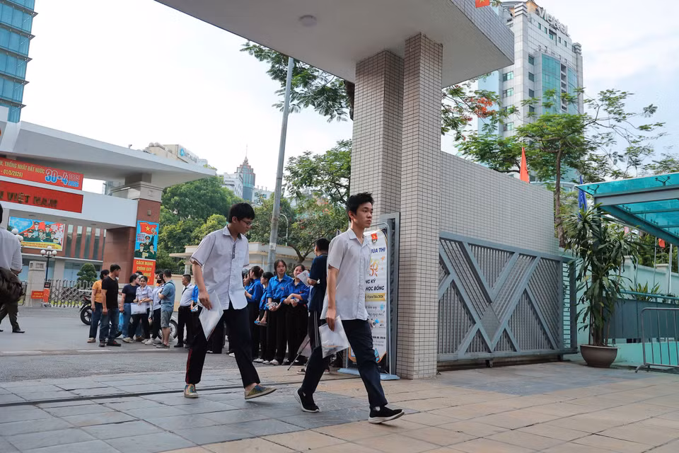 Năm 2026, Hà Nội có số lượng thí sinh dự thi vào 10 đông nhất từ trước tới nay. Thành phố đã bố trí 5.300 phòng thi (chưa kể thi chuyên), 385 phòng thi dự phòng thuộc 224 điểm thi, tăng 20 điểm so với năm 2025. (Ảnh: Hoài Nam/Vietnam+)