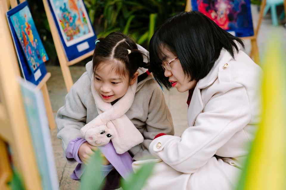 Hoạt động hướng đến việc bảo vệ môi trường trong khi vẫn duy trì các truyền thống văn hóa tốt đẹp, lâu đời. (Ảnh: CTV/Vietnam+)