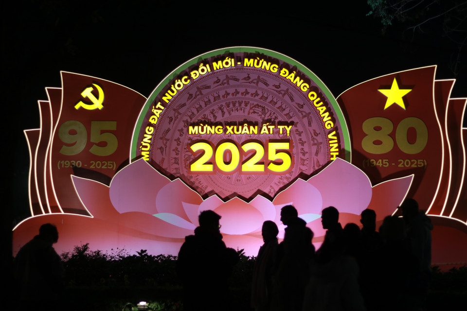 Năm 2025 là năm quan trọng của đất nước với nhiều dịp kỷ niệm lớn như 95 năm Ngày thành lập Đảng Cộng sản Việt Nam, 80 năm thành lập nước, 50 năm thống nhất đất nước... và cũng là năm bản lề bước vào kỷ nguyên mới, kỷ nguyên vươn mình của dân tộc. (Ảnh: Minh Anh/Vietnam+)