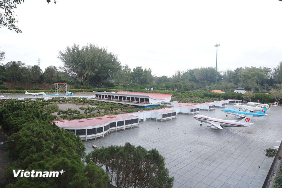 Mô hình thu nhỏ của sân bay Đào Viên - cánh cổng dẫn thế giới đến thành phố này. (Ảnh: Minh Anh/Vietnam+)