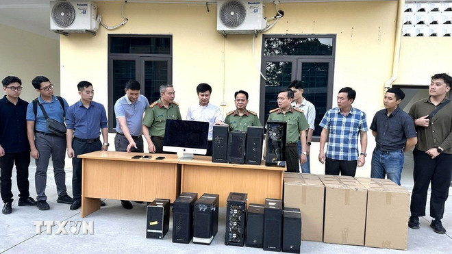 ttxvn-thanh-hoa-triet-pha-duong-day-phat-tan-ma-doc-toan-cau-do-hoc-sinh-lop-12-cam-dau2.jpg