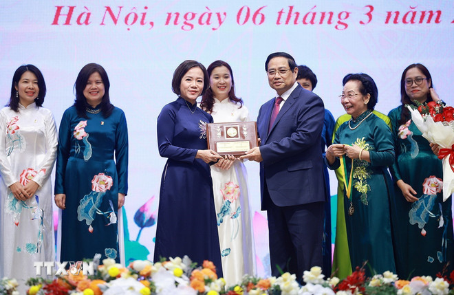ttxvn-gsts-tran-thi-viet-nga2.jpg