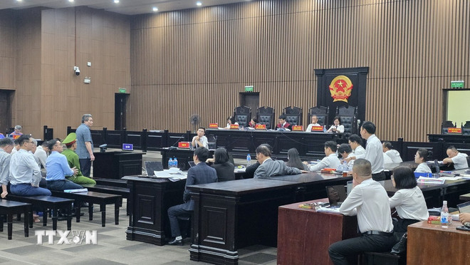 ttxvn-xet-hoi-cac-bi-cao-trong-vu-cuu-thu-truong-bo-nnptnt2.jpg