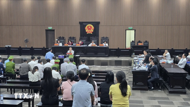 ttxvn-xet-hoi-cac-bi-cao-trong-vu-cuu-thu-truong-bo-nnptnt3.jpg