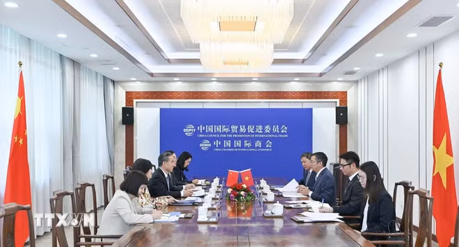 ttxvn-xuc-tien-thuong-mai-dau-tu-giua-trung-quoc-va-viet-nam2.jpg