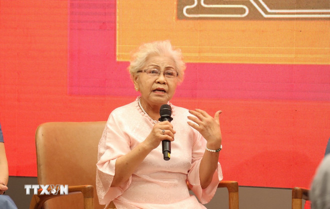 مزيد من المعلومات الجديدة. (الصورة: ثوياب/ وكالة الأنباء الفيتنامية) ttxvn-nsut-ca-le-hong.jpg