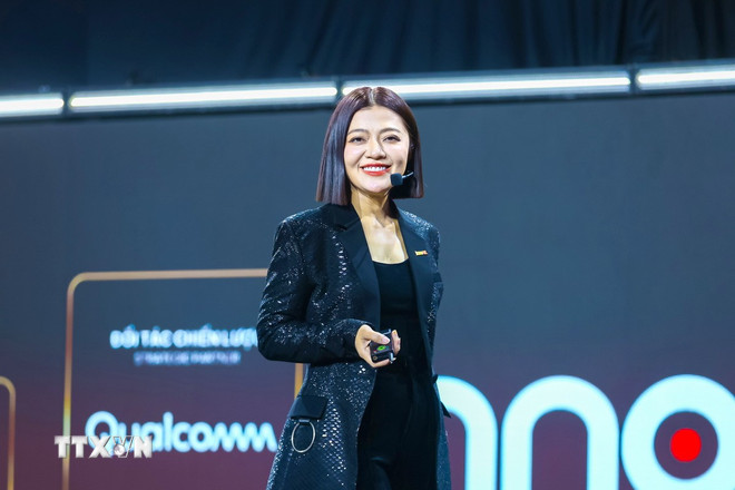 Bà Trương Lý Hoàng Phi, CEO IBP, Phó Chủ tịch Hội Doanh nhân Trẻ TP. Hồ Chí Minh phát biểu tại sự kiện. (Ảnh: Thanh Vũ/TTXVN) ttxvn-dien-dan-va-trien-lam-quoc-te-ve-doi-moi-sang-tao-innoex3.jpg