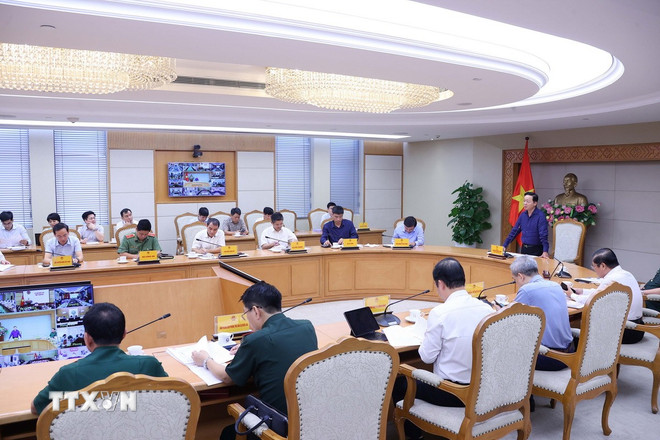Phó Thủ tướng Trần Hồng Hà chủ trì cuộc họp. (Ảnh: Văn Điệp/TTXVN) ttxvn-pho-thu-tuong-tran-hong-ha-hop-ung-pho-con-bao-matmo3.jpg