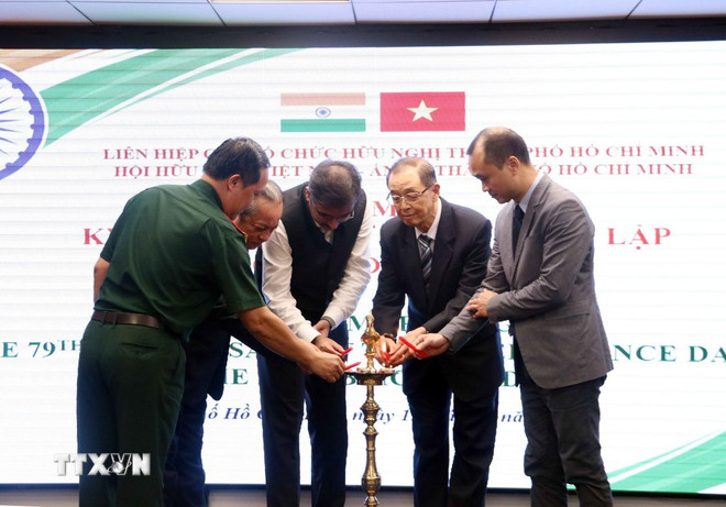 ttxvn-hop-mat-ky-niem-lan-thu-79-ngay-doc-lap-cong-hoa-an-do2.jpg