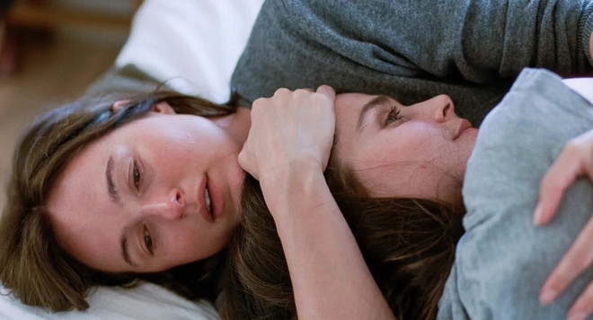 "Sentimental Value" do Joachim Trier đạo diễn là sự tái hợp của đạo diễn này với nữ diễn viên Renate Reinsve. (Nguồn: Kasper Tuxen /MUBI) phim.jpg