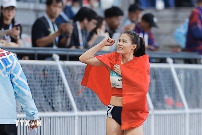 ttxvn-sea-games-33-nguyen-thi-ngoc-gianh-hcv-dien-kinh-noi-dung-400m-nu2.jpg