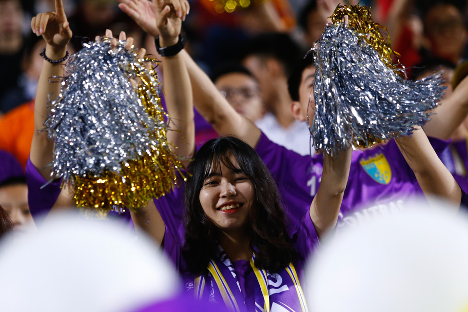 Thắng trận này, đoàn quân của bầu Hiển trở lại ngôi đầu bảng V-League, bằng điểm Quảng Nam và FLC Thanh Hóa nhưng xếp trên nhờ chênh lệch chỉ số phụ. (Ảnh: Minh Chiến/Vietnam+)