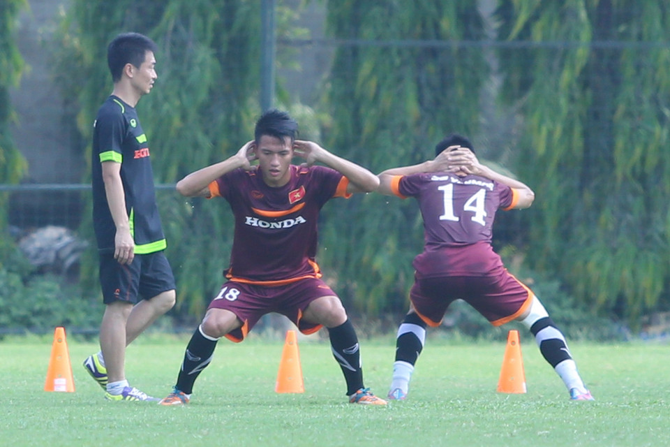 Cũng trong buổi tập chiều qua, U23 Việt Nam chỉ còn ba cầu thủ Ngọc Thắng, Phi Sơn và Tuấn Anh chấn thương. (Ảnh: Minh Chiến/Vietnam+)