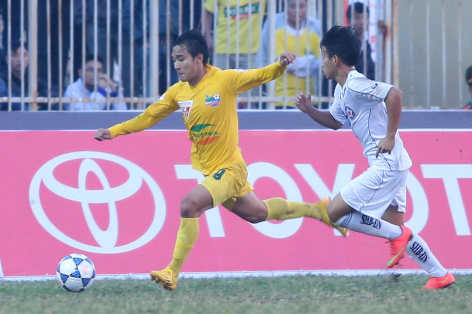 Đội chủ nhà nhập cuộc quyết tâm ngay từ đầu trận. (Ảnh: Minh Chiến/Vietnam+)