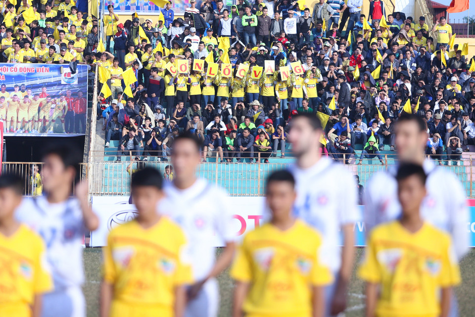 Sức mạnh từ cầu thủ thứ 12 trên khán đài vẫn luôn là vũ khí hàng đầu của Thanh Hóa. (Ảnh: Minh Chiến/Vietnam+)