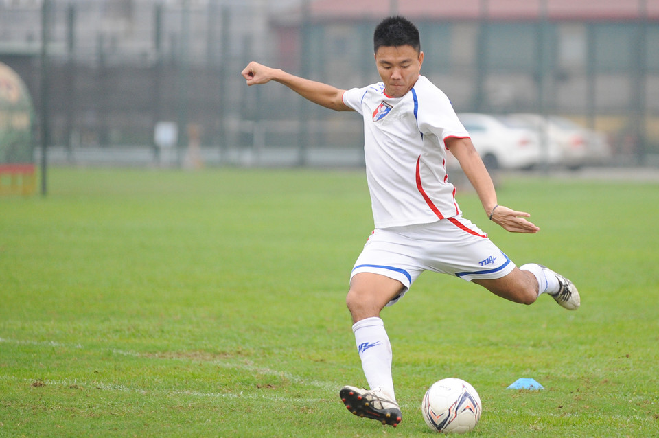 Đội hình Đài Loan có nhiều cầu thủ thi đấu ở giải chuyên nghiệp Trung Quốc - hoàn toàn không phải một đội bóng sinh viên. (Ảnh: Đỗ Đen/Vietnam+)