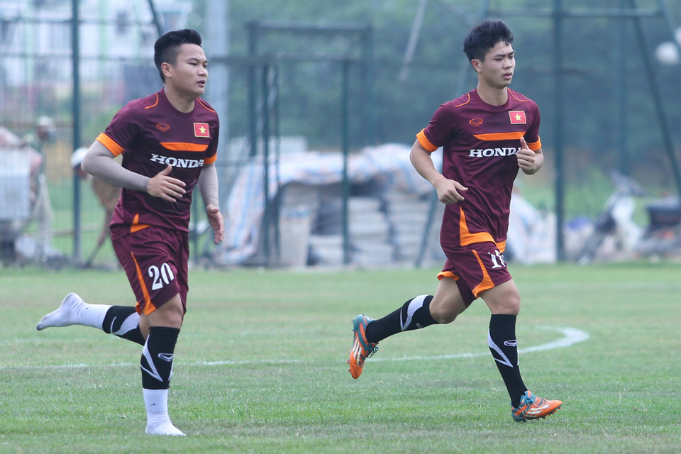 Công Phượng (số 10) và Phi Sơn (số 20) được kỳ vọng sẽ trở thành cặp “Messi - Ronaldo Việt Nam” của đội U23. (Ảnh: Minh Chiến/Vietnam+)