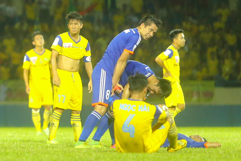 Sông Lam Nghệ An chấp nhận thất bại sát nút trước đội chủ nhà. Đây là trận thua đầu tiên trên sân khách của Sông Lam mùa này. (Ảnh: Minh Chiến/Vietnam+)