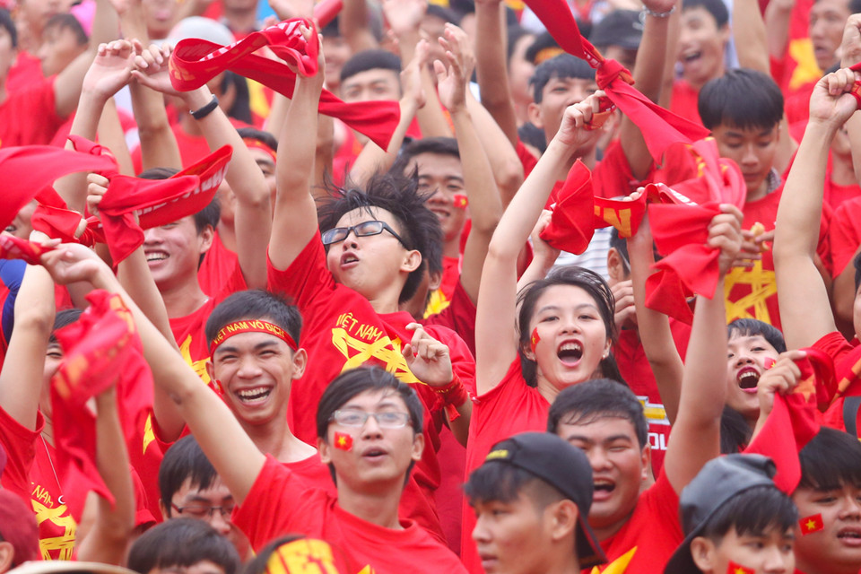 Nhưng U19 Hoàng Anh Gia Lai JMG chỉ mất vài phút để gỡ hòa. Niềm vui đã trở lại các khán đài. (Ảnh: Minh Chiến/Vietnam+)