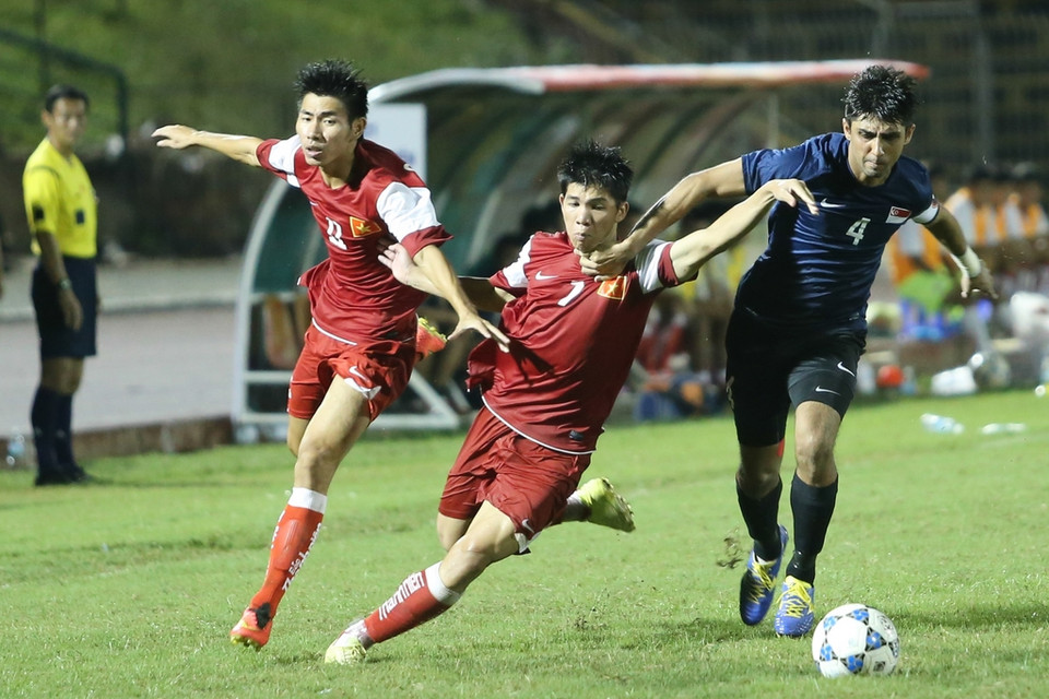 U21 Việt Nam đã chơi một trận đấu hoàn toàn trên cơ và dễ dàng giành thắng lợi 3-0 trước U21 Singapore tại lượt trận mở màn bảng A giải U21 quốc tế - Cúp Báo Thanh niên. (Ảnh: Minh Chiến/Vietnam+)