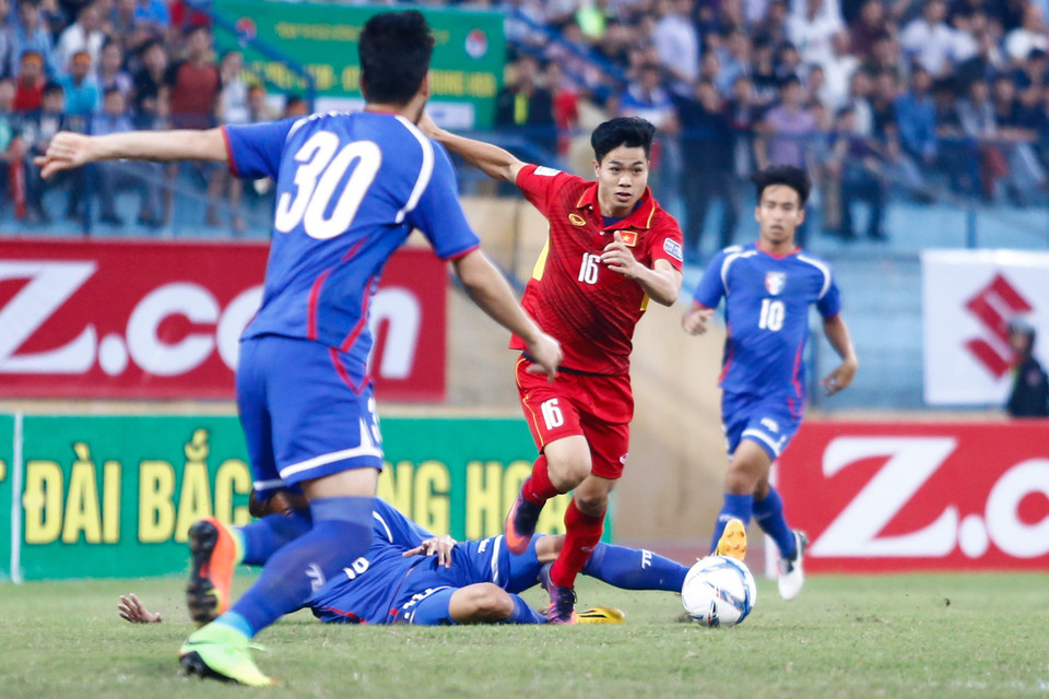 Đội tuyển Việt Nam nhanh chóng lấn lướt và áp đặt thế trận lên đối thủ. Năm ngoái, Việt Nam đã đánh bại Đài Bắc Trung Hoa với tỷ số 4-1. (Ảnh: Minh Chiến/Vietnam+)