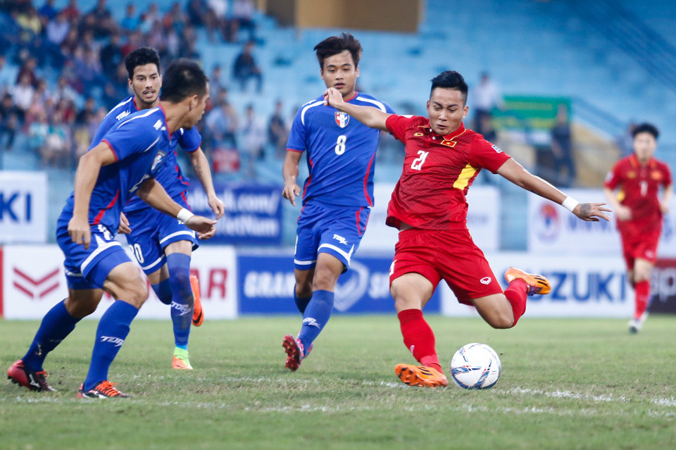 Hồ Tuấn Tài có trận đá chính đầu tiên cho đội tuyển. Nhưng anh chỉ càng khiến cho người hâm mộ nhớ Lê Công Vinh hơn. (Ảnh: Minh Chiến/Vietnam+)
