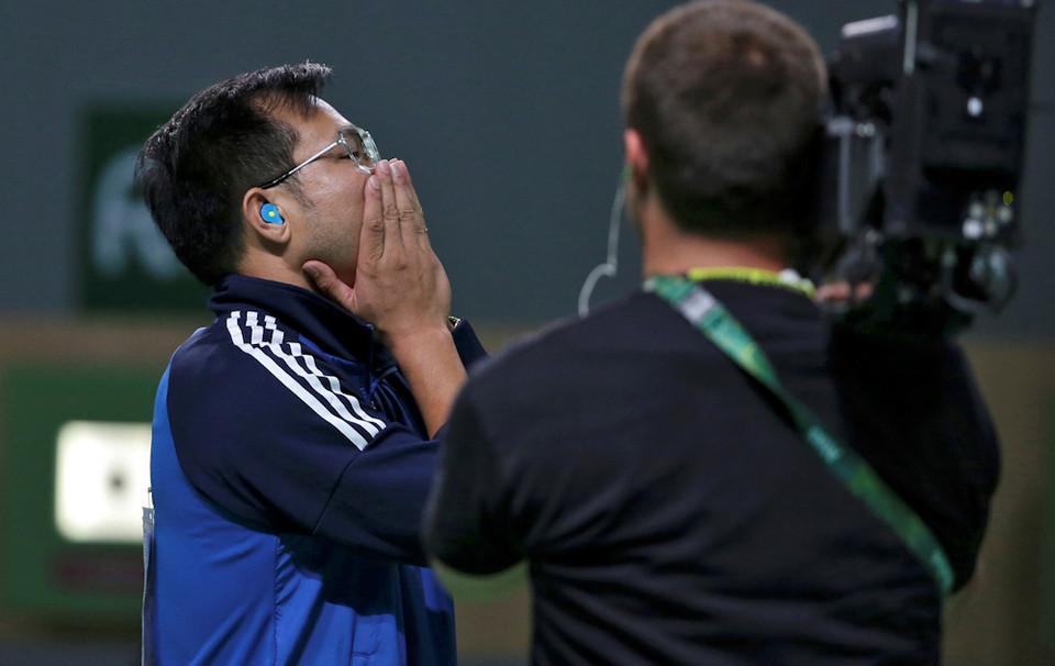 Ba ngày sau, anh giành tiếp một huy chương bạc 50m súng ngắn. Kỳ tích Hoàng Xuân Vinh là dấu ấn rực sáng của thể thao Việt Nam trong năm 2016. (Ảnh: Reuters)