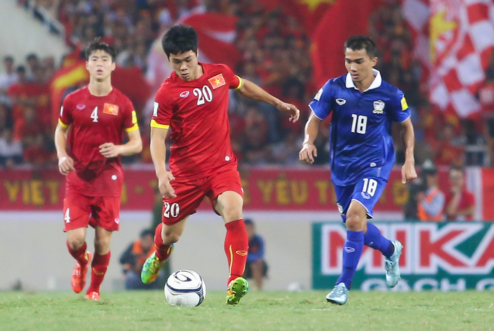 Cầu thủ được kỳ vọng Công Phượng vào sân. Nhưng anh ít có bóng và nếu có, cũng thường để mất vào chân đối phương. (Ảnh: Minh Chiến/Vietnam+)