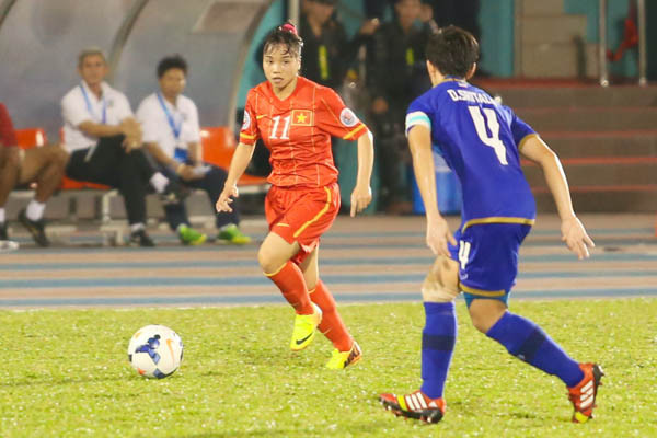 Sự thay đổi từ băng ghế dự bị là quá muộn. Tuyển Việt Nam chỉ có một bàn gỡ từ Tuyết Dung. (Ảnh: Minh Chiến/Vietnam+)