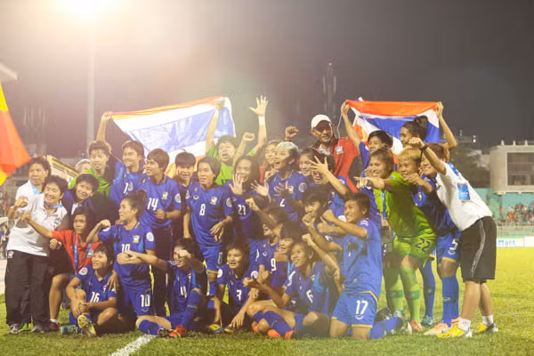 World Cup 2015 sắp tới là lần đầu tiên trong lịch sử tuyển nữ Thái Lan được tham dự. (Ảnh: Minh Chiến/Vietnam+)