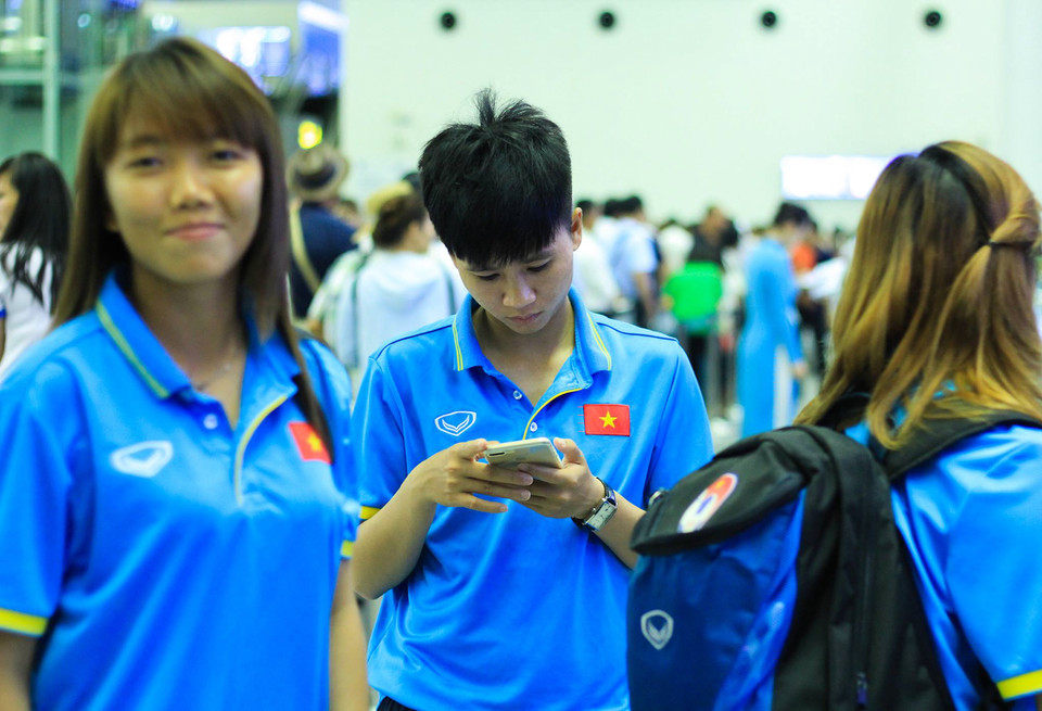 Tuyết Dung (giữa) là hy vọng lớn của tuyển nữ Việt Nam cho mục tiêu giành HCV bóng đá nữ SEA Games. (Ảnh: VFF)