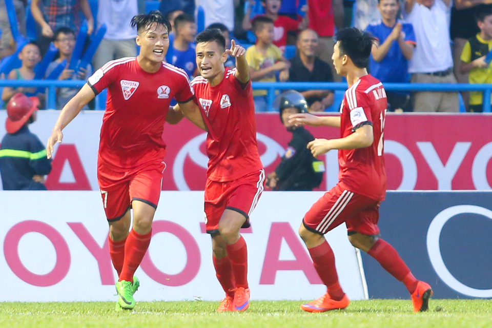 Than Quảng Ninh đã giành thắng lợi 1-0 trước SHB Đà Nẵng nhờ bàn thắng duy nhất của Mạc Hồng Quân tại trận đấu trên sân Cẩm Phả ở vòng 16 V-League tối qua (15/7). (Ảnh: Minh Chiến/Vietnam+)