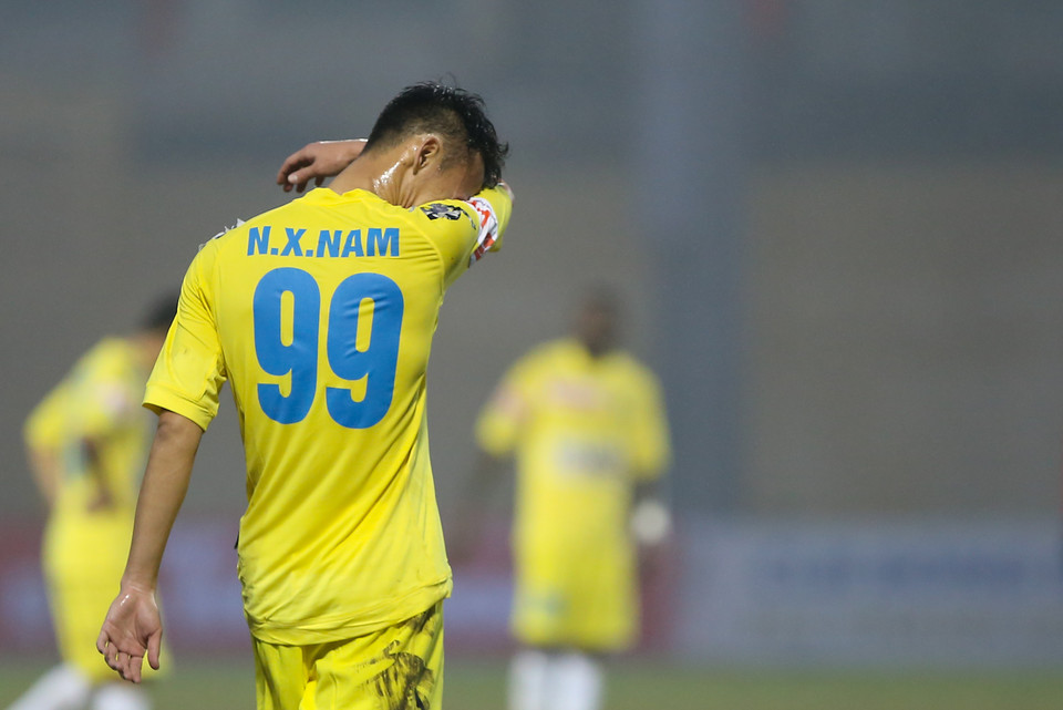 Các cầu thủ trẻ của Hà Nội T&amp;T vẫn còn những chặng đường dài phải đi. Cầu thủ suýt đoạt Vua phá lưới Lao League mùa trước Xuân Nam bị đánh giá là chơi chưa tốt. (Ảnh: Đỗ Đen/Vietnam+)