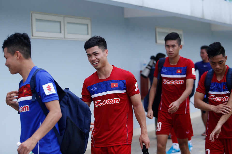 Sau buổi tập sáng, các cầu thủ sẽ nghỉ ngơi và bắt đầu quay trở lại tập luyện vào 4 giờ chiều cùng ngày. (Ảnh: Tá Hiển/Vietnam+)